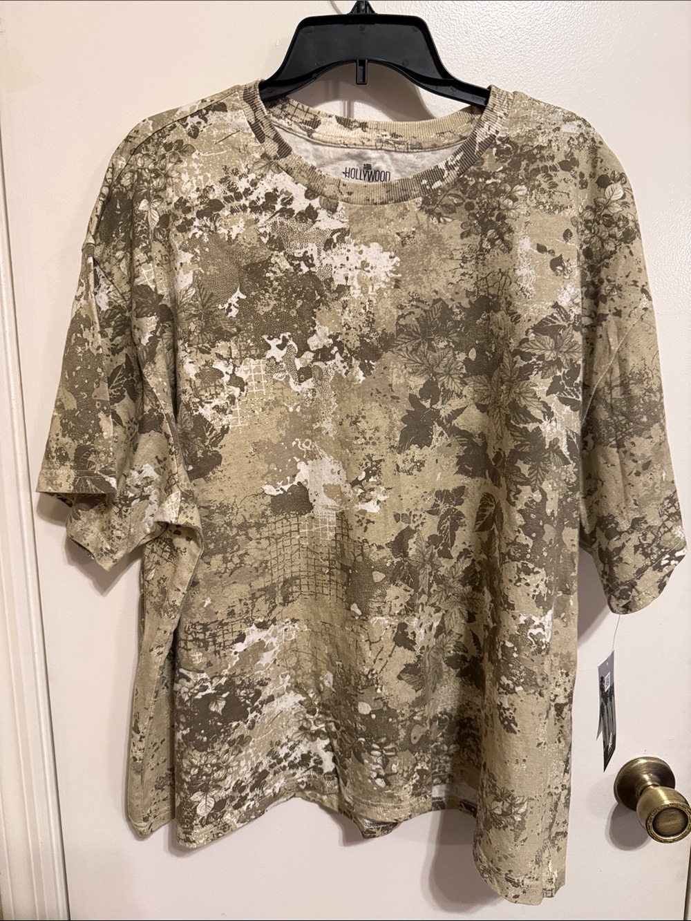 Olive Green Short-Sleeve Printed Tee